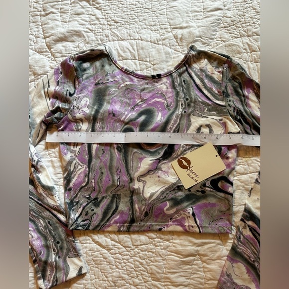 - NWT Free kisses Crop Top NEW Womens blouse Size L - Picture 5 of 8